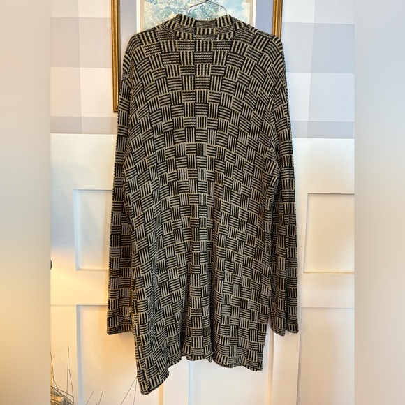 Vintage French Rags Black and Tan Geometric Cardigan Size Medium - Picture 2 of 5